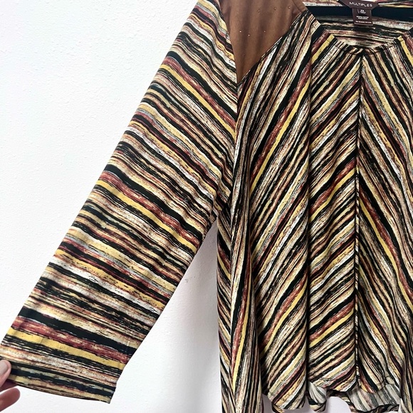 Multiples Brown Asymmetrical liquid knit 3/4 Sleeve Blouse 2X - Picture 3 of 7